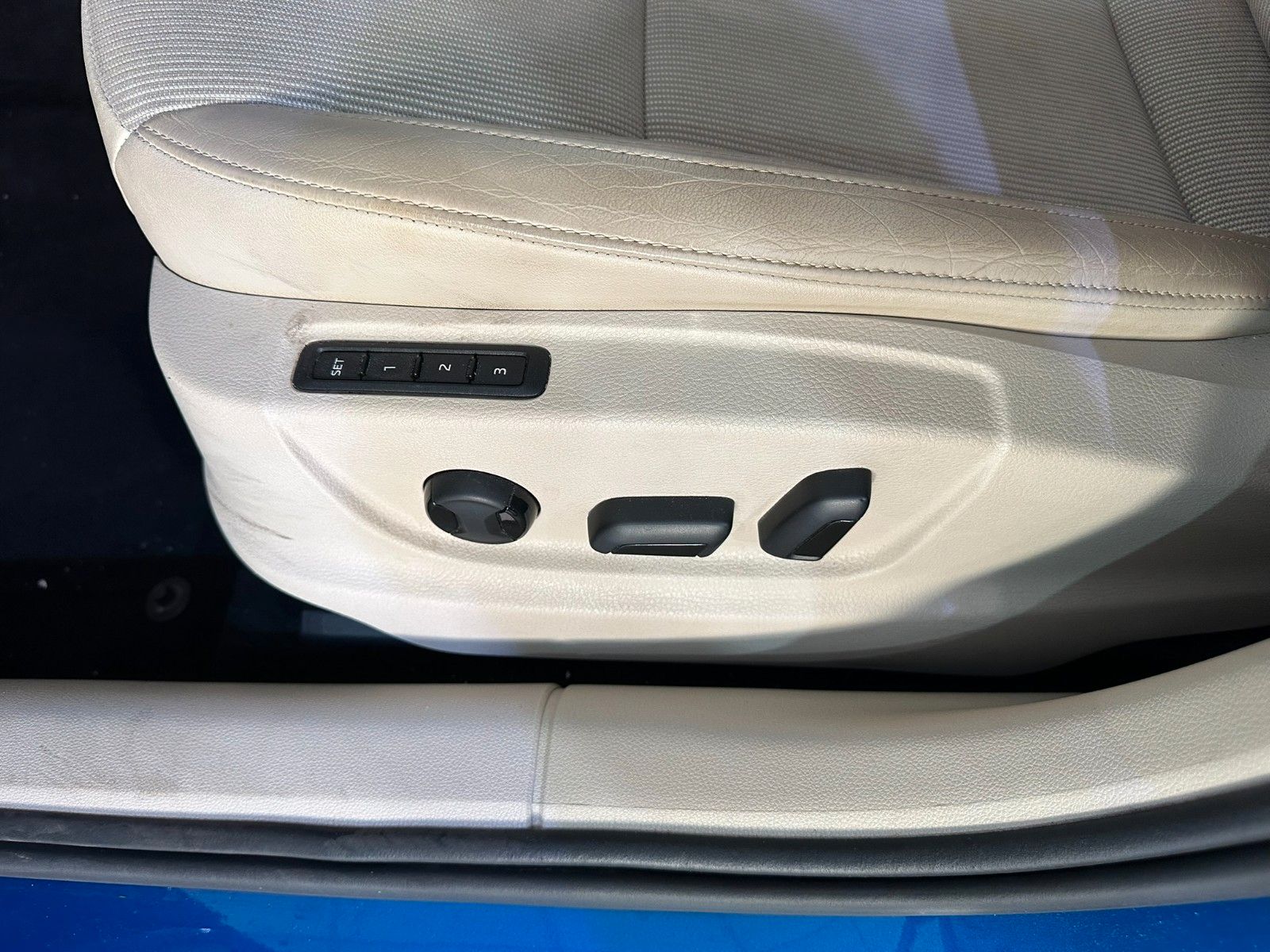 Fahrzeugabbildung SKODA Octavia Combi Style 1.5TSI LED/NAVI/SHZ/AHK