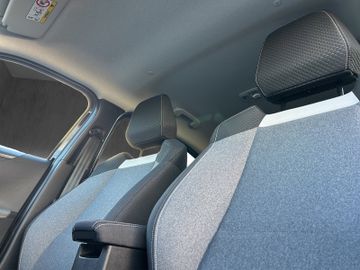 Opel Frontera 1.2 GS 7-Sitzer TECH-PAK AWR SHZ