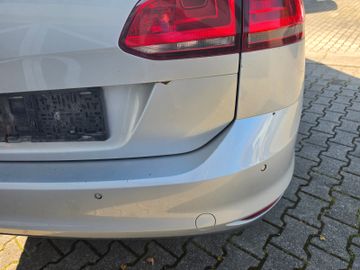Volkswagen Golf - 6