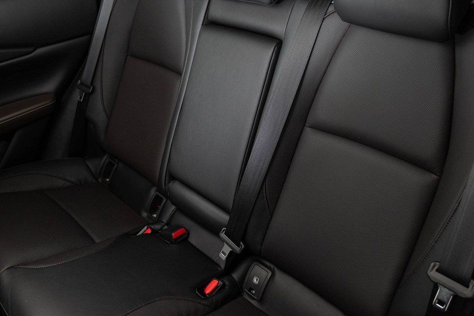 Fahrzeugabbildung Mazda CX-30 X 2.0i 186PS AWD A/T SELECTION DES-P PRE-P