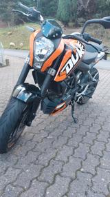 KTM Duke 125 - KTM DUKE 125