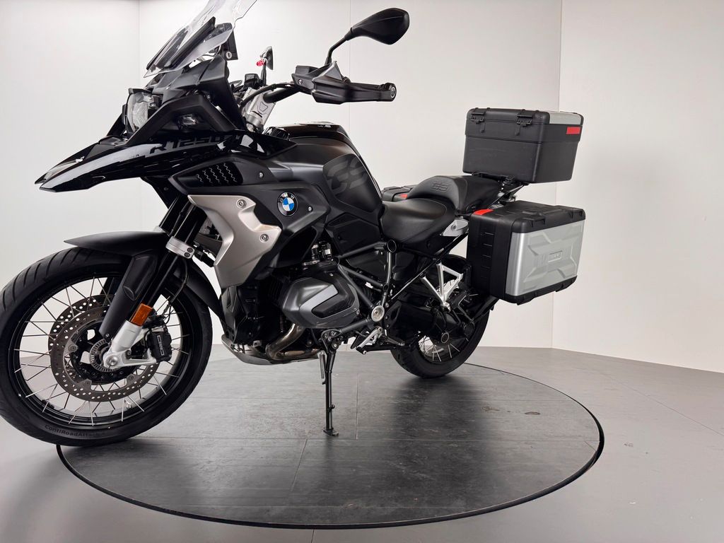 Fahrzeugabbildung BMW R1250 GS TRIPLE BLACK *4 PAKETE *VARIOKOFFER