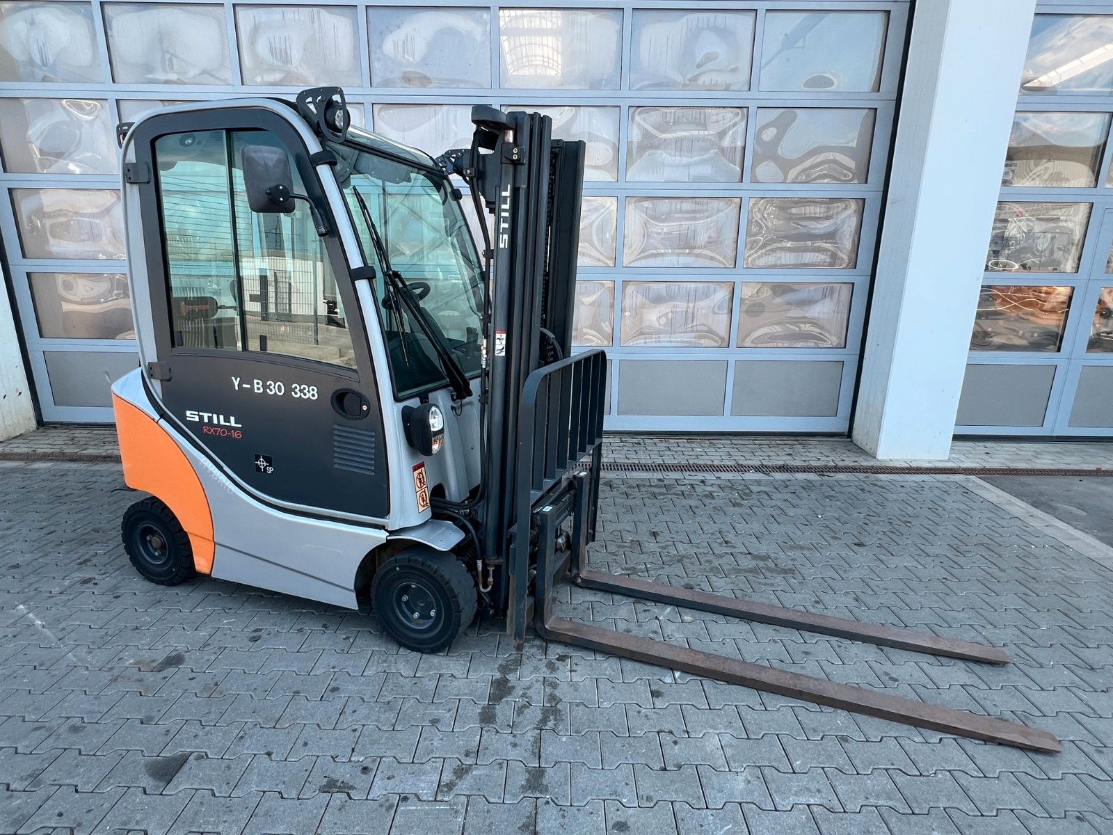Fahrzeugabbildung Still RX70-16 / Triplex: 4.60m / 627h! / SS