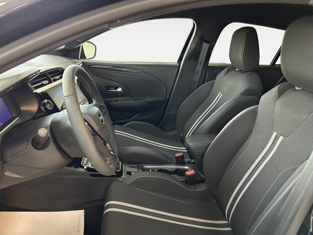 Fahrzeugabbildung Opel Corsa 1.2 GS Navi Sitz/Lenkradheizung PDC LED