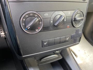 Bild 12 Mercedes-Benz A 170 A -KLASSE KLIMA ALLWETTERREIFEN BREMSE NEU