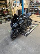 Kawasaki ZX10R - KAWASAKI MOTORRAD