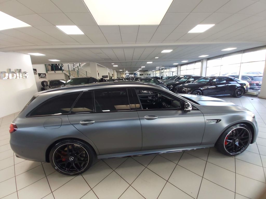 Mercedes-Benz E 63 AMG S 4M T NIGHT 154 T NP AIRM NETTO 52.600