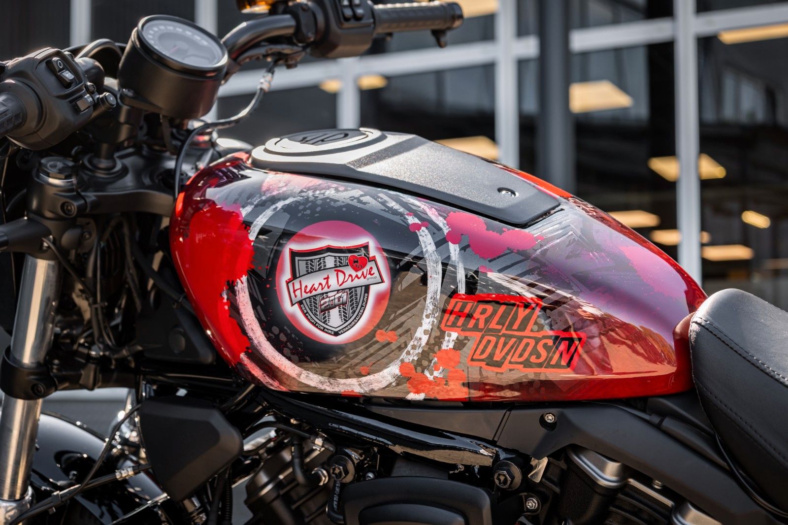 Fahrzeugabbildung Harley-Davidson Nightster RH975 - Jekill & Hyde -