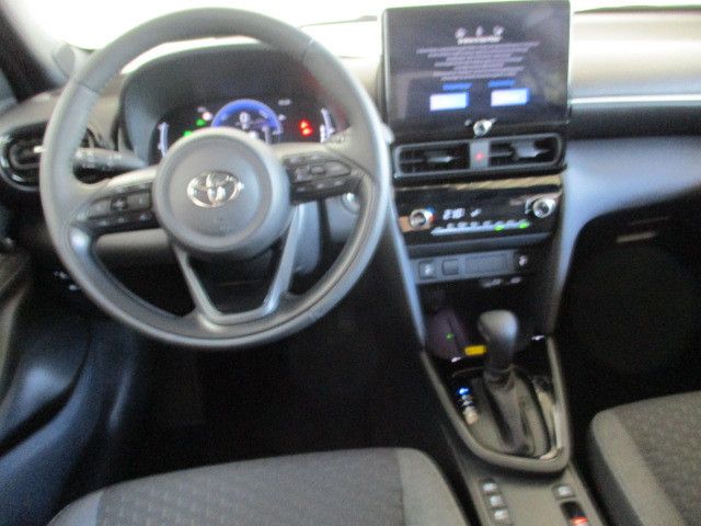 Fahrzeugabbildung Toyota Yaris Cross Hybrid FWD Teamplayer