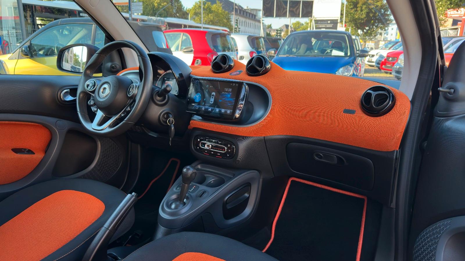 Smart Coupé DCT ORANGE & BLACK EDITION! NUR 31 TKM!