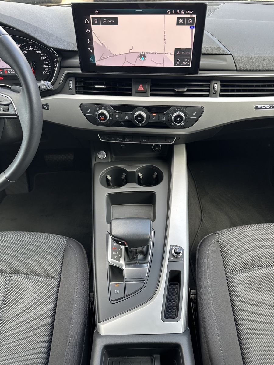 Fahrzeugabbildung Audi A4 Avant 40 TDI Qu Advanced NAV+MATRIX+AHK+ACC