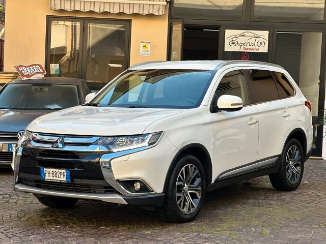 Mitsubishi Outlander 2.2 DI-D 4WD 7 Posti Perfet