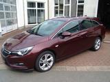 Opel Astra K Sports Tourer Innovation - Opel Astra: Rot