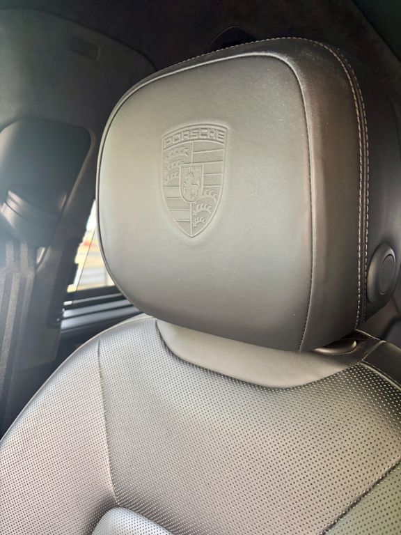 PORSCHE Cayenne 2022