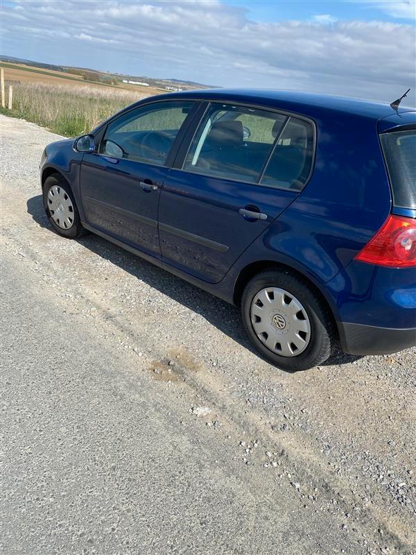 Volkswagen Golf, 2005