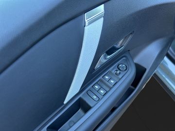 Citroën C4 1.2 PureTech 130 Max KAMERA LED NAVI SHZ ALU