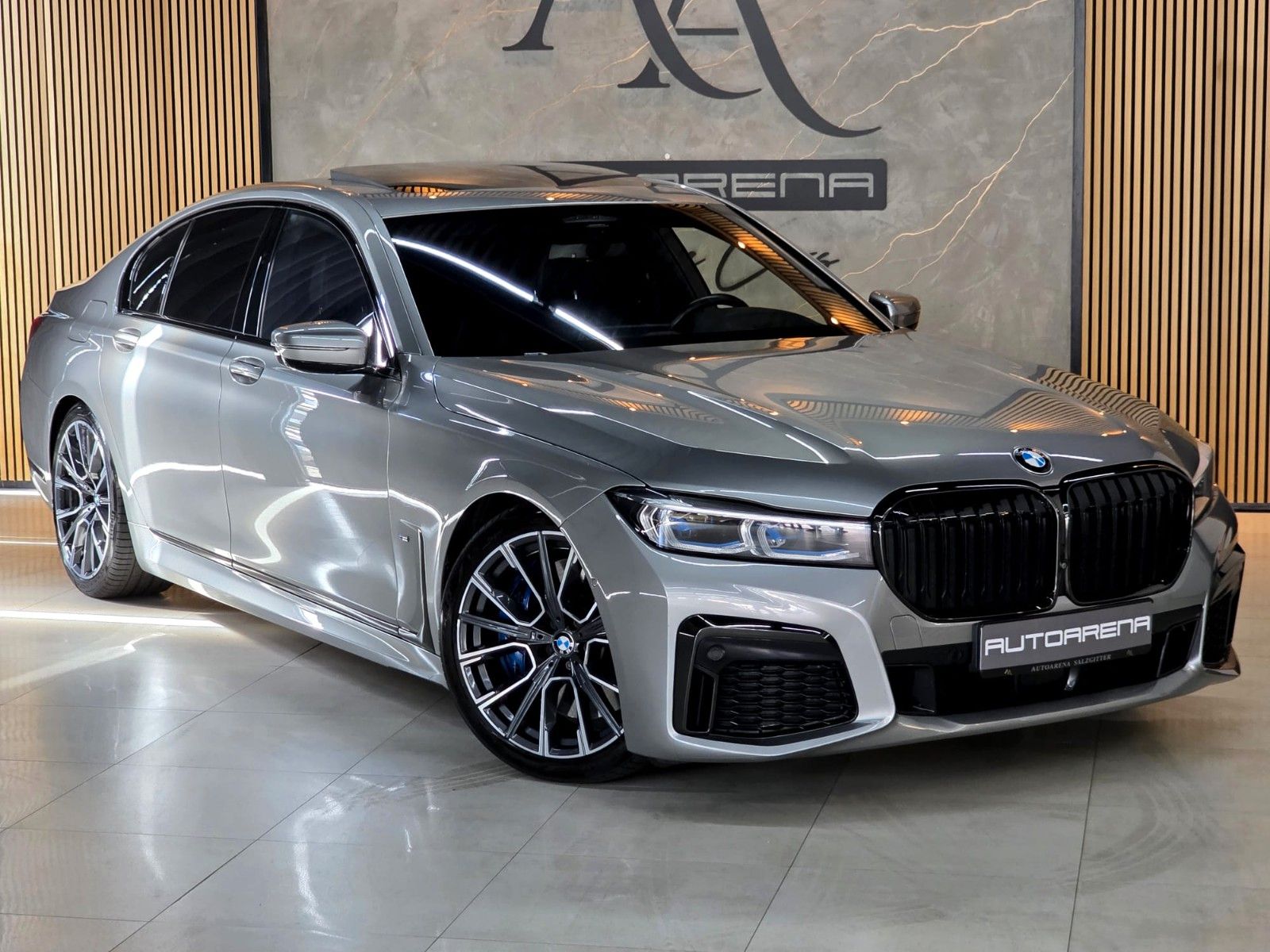 BMW 745 e *M-SPORT* Bowers & Wilkins*S-Dach*