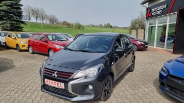 Fotografie Mitsubishi Space Star Select+ Black1.2 MIVEC CVT R-Kamera