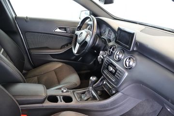 Mercedes-Benz A 180 Style TEILLEDER+BT+ALU+AHK