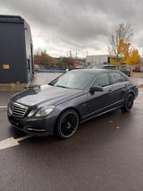 Mercedes-Benz E 200 CGI AVANTGARDE / TÜV + Service NEU!