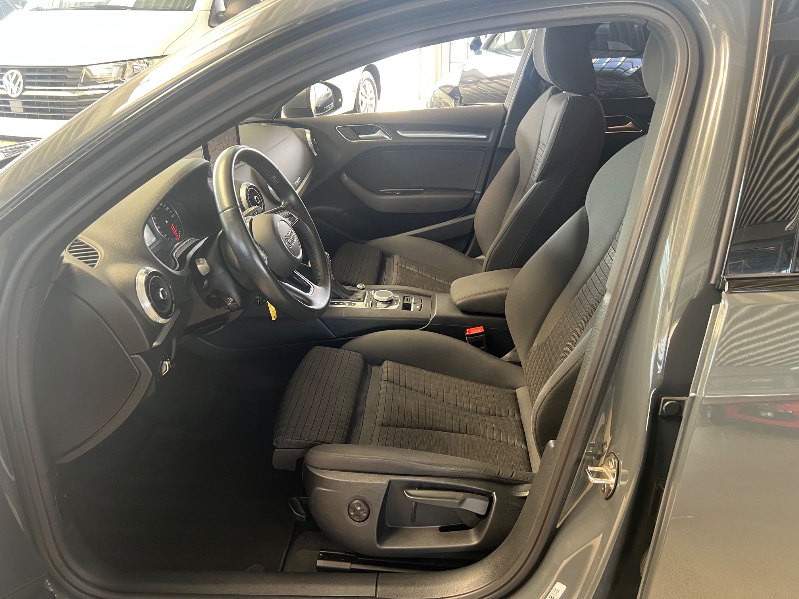 Fahrzeugabbildung Audi A3 Sportback 40 TDI quattro sport