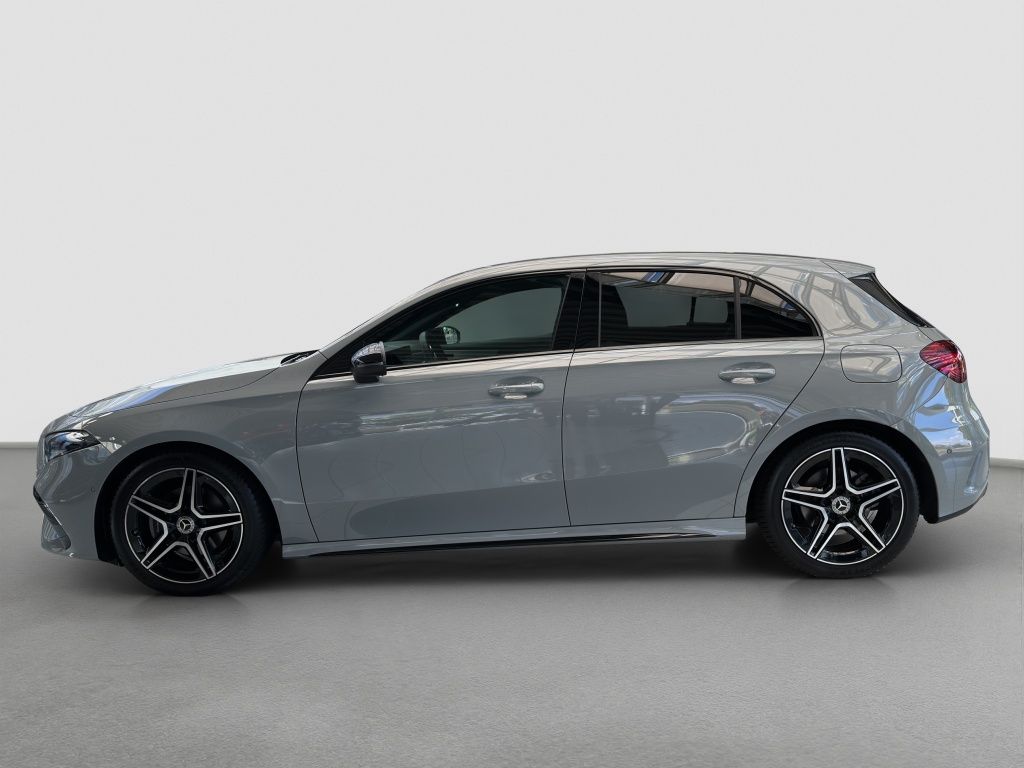 Fahrzeugabbildung Mercedes-Benz A 200 Kompaktlimousine AMG*Night*LED*SpH*PDC*RFK
