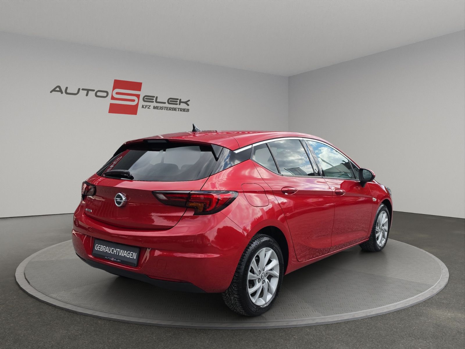 Fahrzeugabbildung Opel Astra K Lim. 5-trg. Elegance Start/Stop