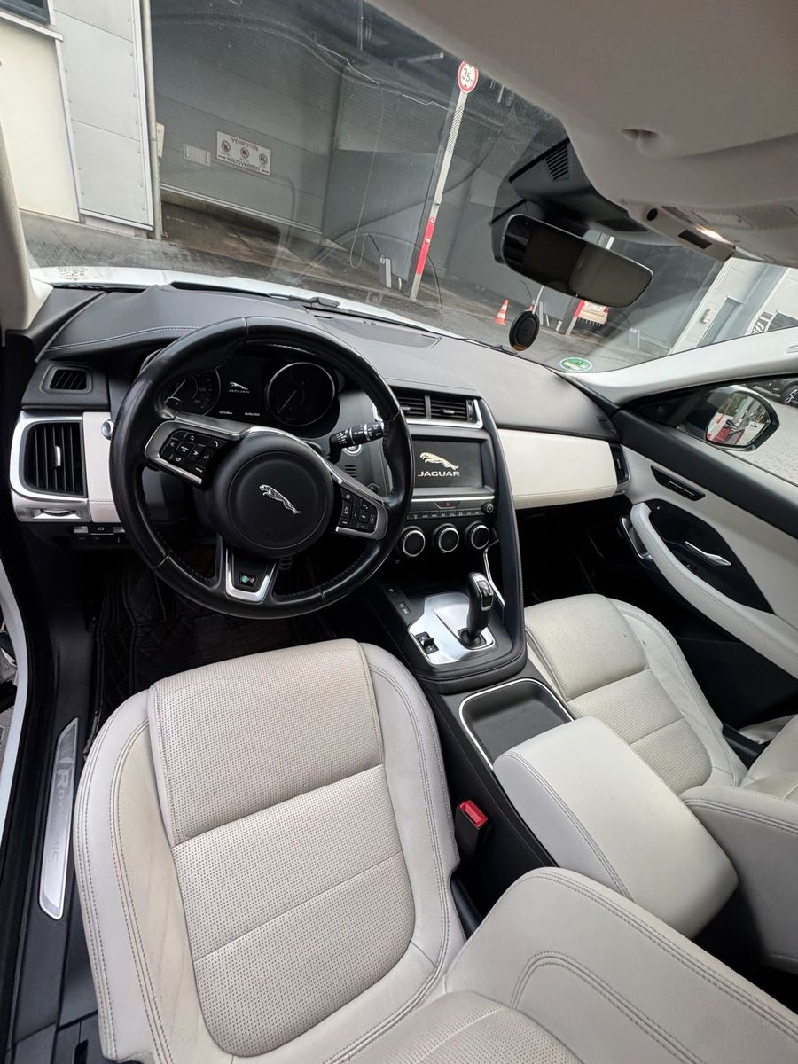 JAGUAR E-Pace