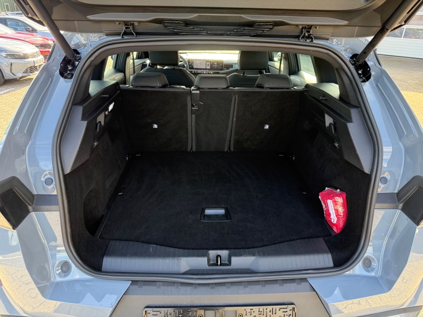 Fahrzeugabbildung Opel Grandland 1.2 Edition SHZ+LHZ+Kamera+Allwetter