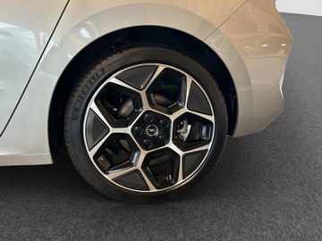 Fotografie 15 des Opel Astra 5-trg. Ultimate Automatik Schiebedach Navi