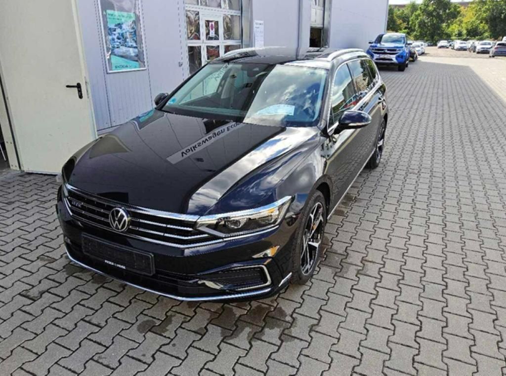 Volkswagen Passat Variant GTE 1.4 TSI DSG/LED/Pano/Area Vie
