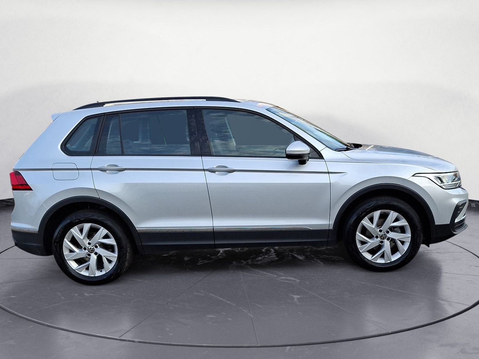Volkswagen Tiguan - Bild 6