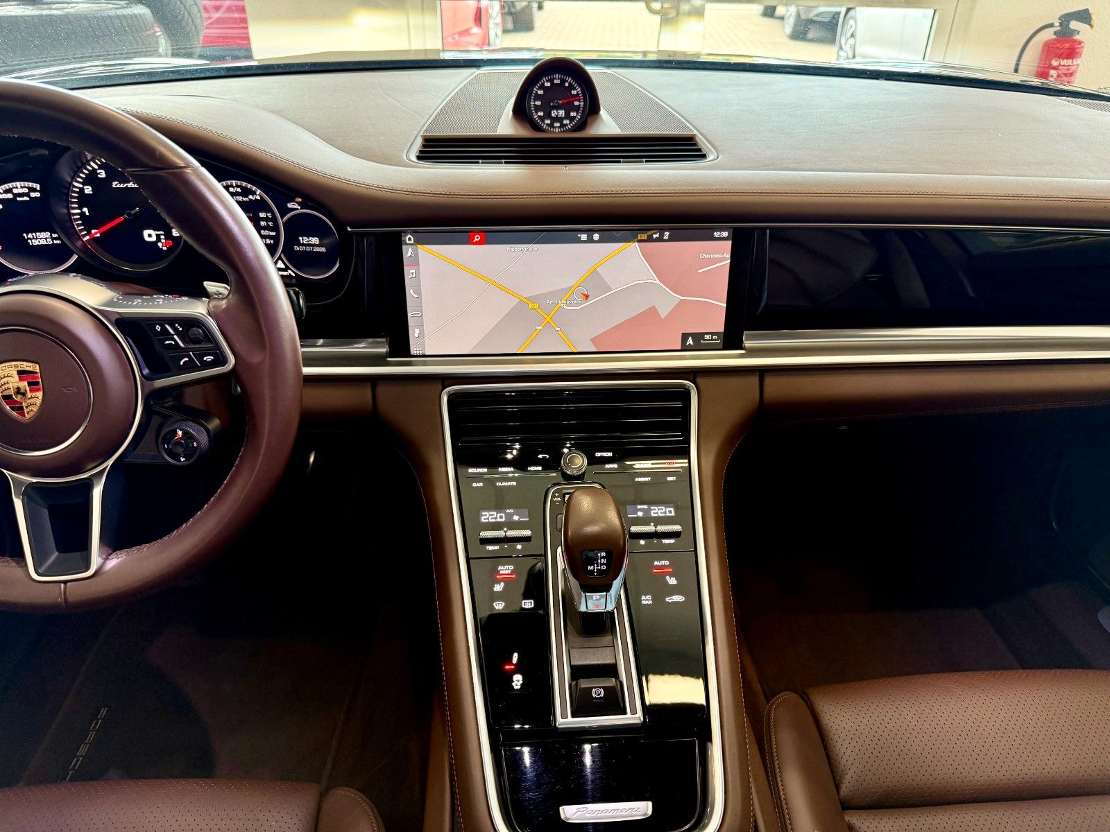 Fahrzeugabbildung Porsche Panamera Turbo PCCB/Panorama/SportDesign/ACC/DAB