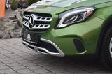Mercedes-Benz GLA 180 - Mercedes-Benz: Grün