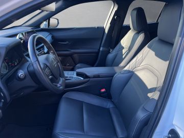 Lexus UX - 9