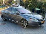 Volvo S80 4.4 V8 AWD prins LPG - Volvo S80 mit Benzin-Antrieb: Limousine, Awd