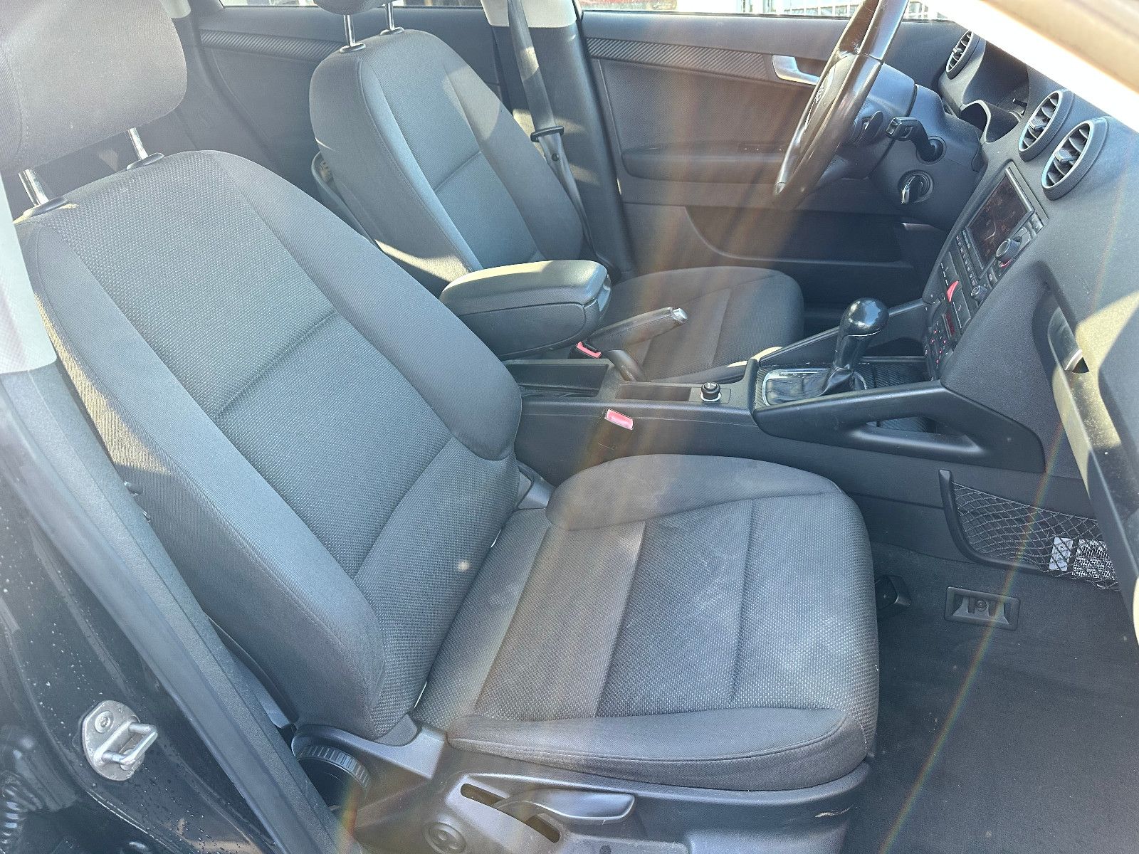 Fahrzeugabbildung Audi A3 SPORTBACK 2.0 TDI S LINE AMBIENTE*AHK+AUTOM*
