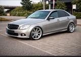 Mercedes-Benz 320 - Mercedes-Benz 320 mit Diesel-Antrieb