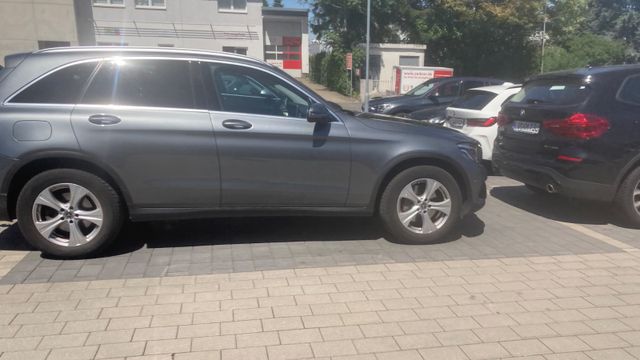 MERCEDES-BENZ GLC 250 4MATIC Autom. -