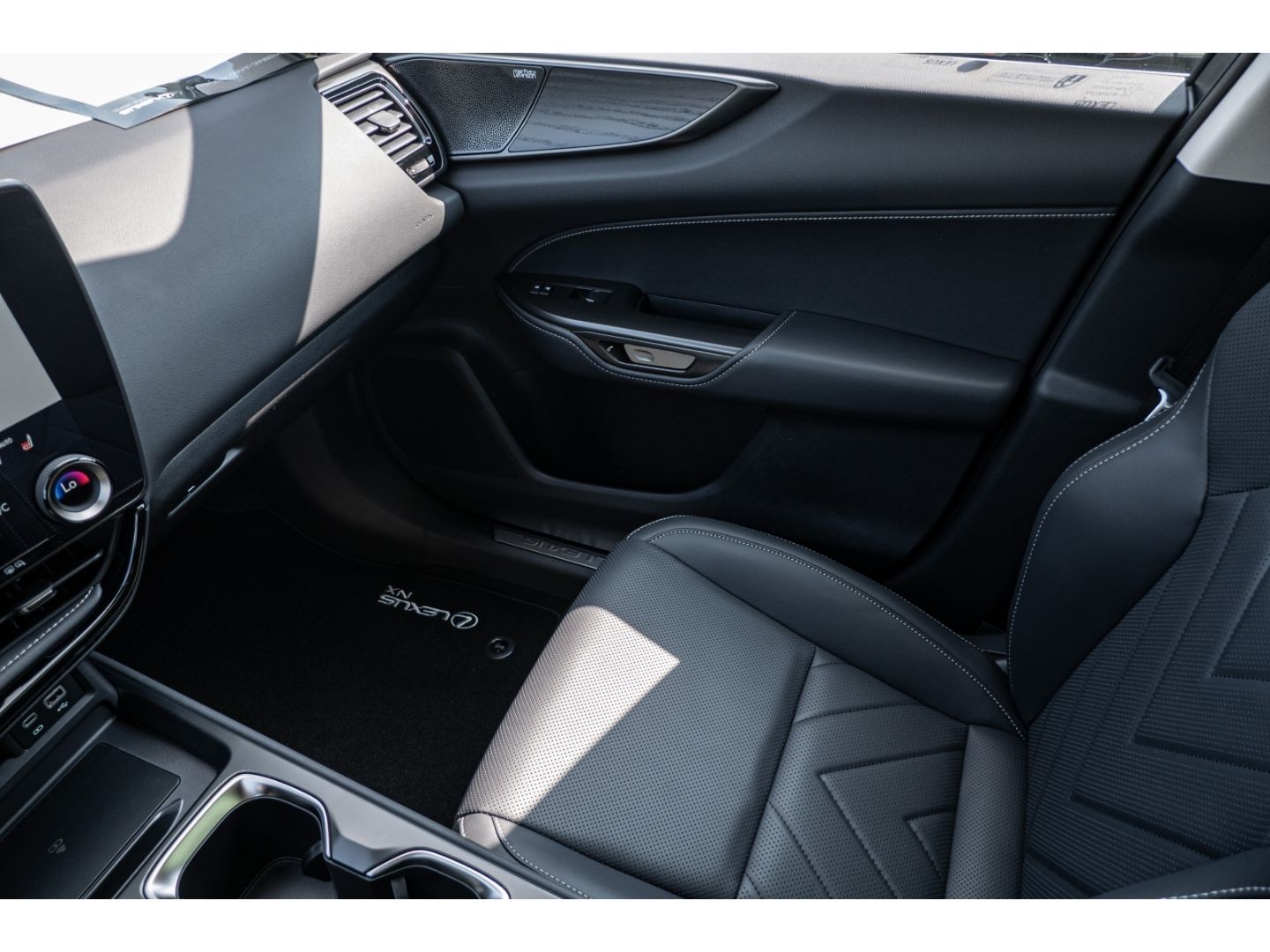 Lexus NX 450h - Bild 25