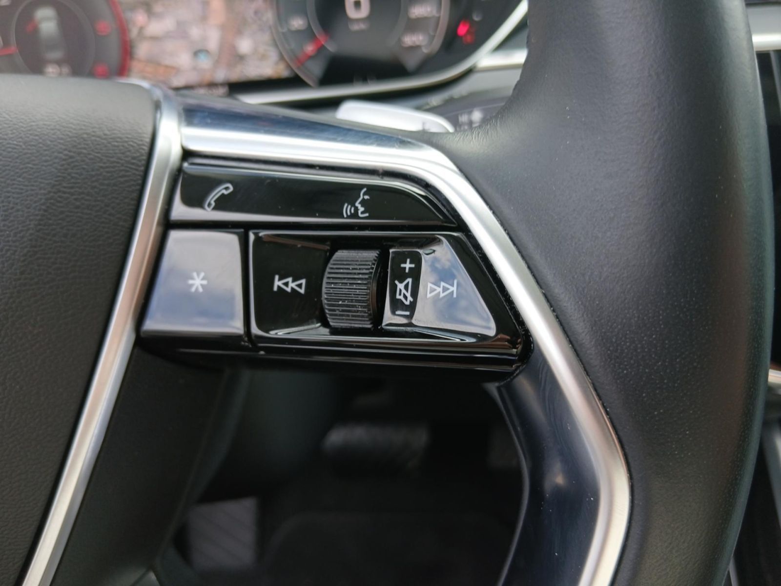 Audi A8 - Bild 15