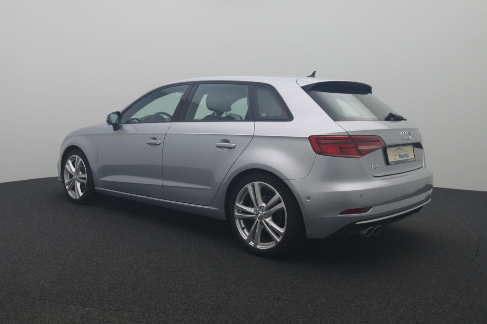 Fahrzeugabbildung Audi A3 Sportback 35 TFSI Sport S-Line