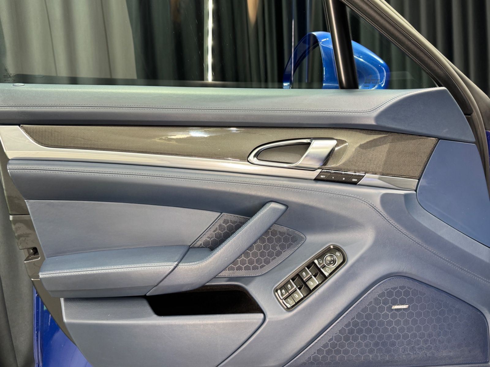 Fahrzeugabbildung Porsche Panamera Turbo|CERAMIC|CARBON|1.HAND|EXCLUSIVE|