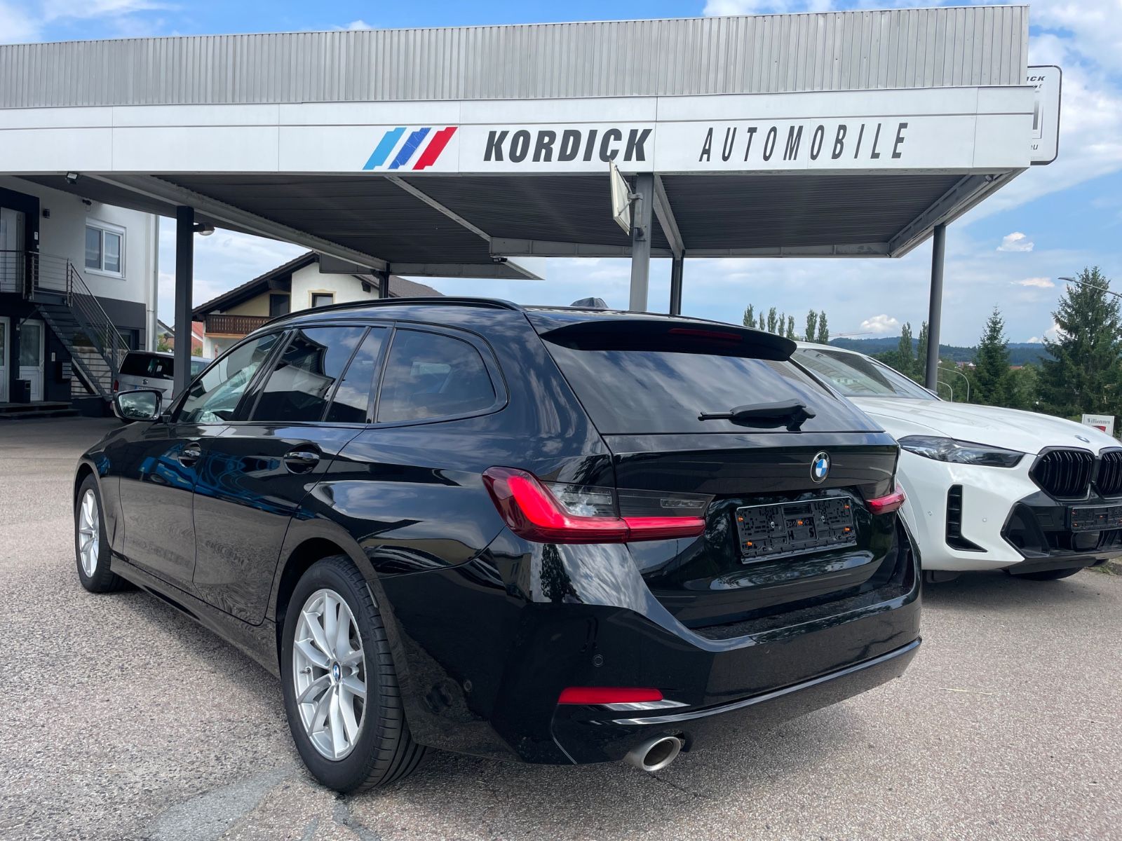 BMW 318iA 2.0 TOURING G21LCI/LC+/LED/CAM/SHZ foto 4