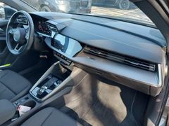 Fahrzeugabbildung Audi A3 35TFSI S line S-tronic VIRTUAL LED NAVI 1.HD