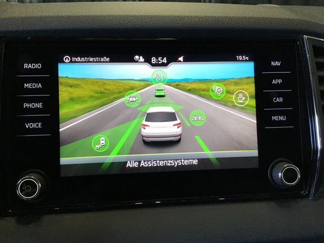 Fahrzeugabbildung Skoda Karoq Style 1.5 TSI DSG/Navi/ACC/Kamera/LED/SHZ