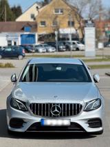 Mercedes-Benz MERCEDES W213 E-CLASSE 220d - Mercedes-Benz E-Class mit Diesel-Antrieb: W213