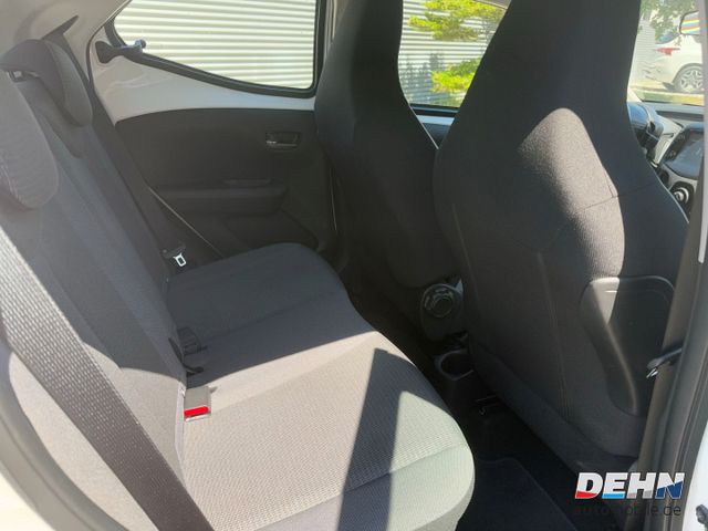 Toyota Aygo 1.0 X-Play Team Deutschland RFK Carplay PDC