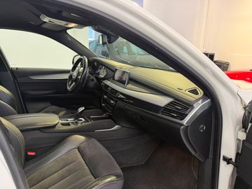 BMW X6 M50 - 9