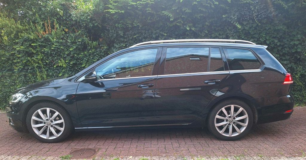 Image of Volkswagen Golf
